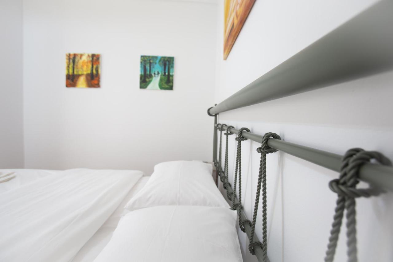 Beautiful And Comfortable Apartment At Marina Zeas Пирей Экстерьер фото